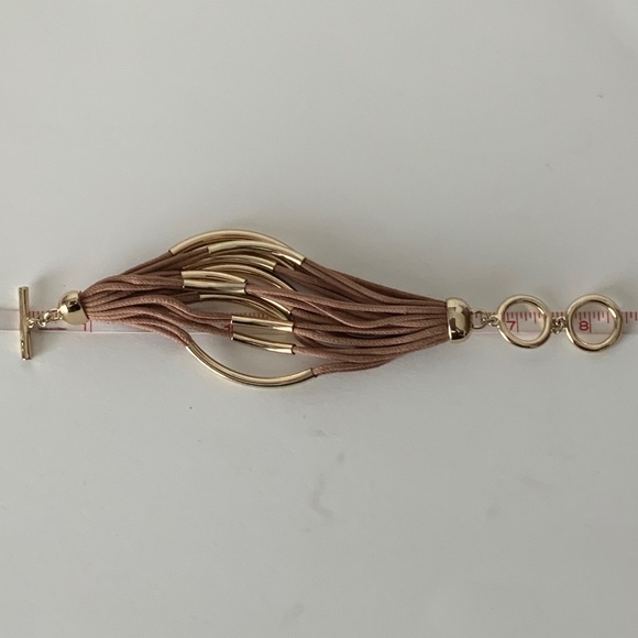 Strap & gold tone bar bracelet. - Picture 4 of 4